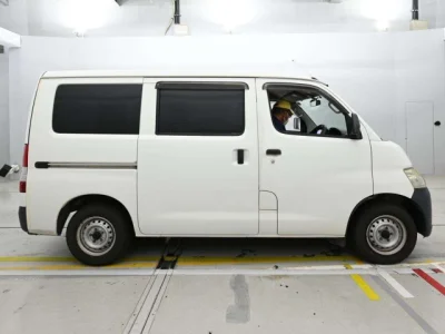 Toyota LiteAce Van