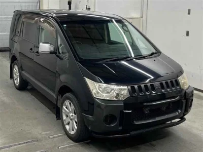 Mitsubishi DELICA D5