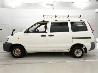 Toyota LiteAce Van