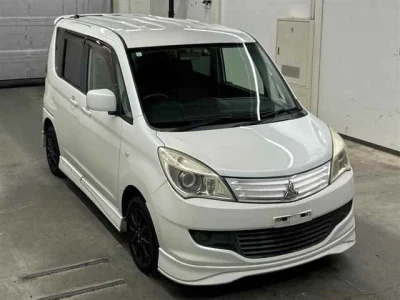 Mitsubishi Delica D:2