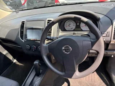 Nissan WINGROAD