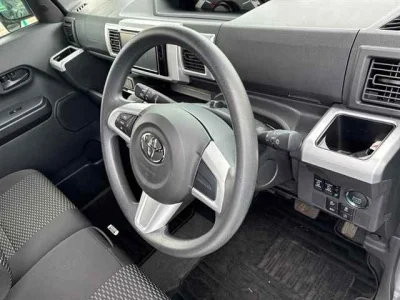 Toyota Pixis Mega