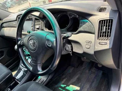 Toyota Kluger V