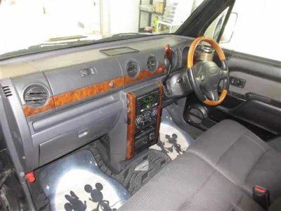 Daihatsu Naked