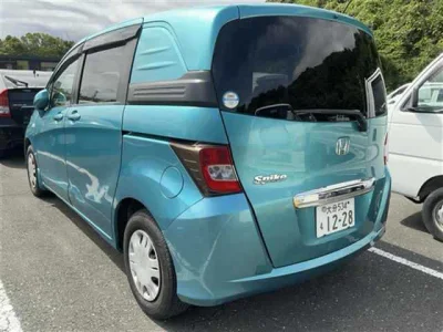 Honda Freed Spike