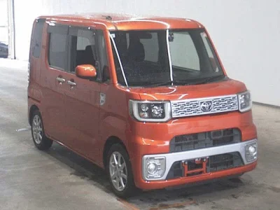 Toyota Pixis Mega