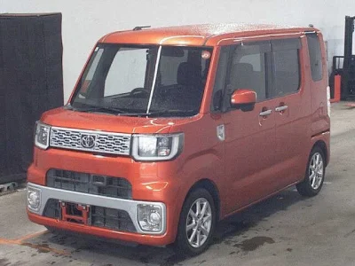 Toyota Pixis Mega