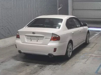 Subaru Legacy B4