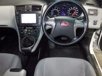 Toyota Mark X Zio