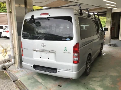 Toyota HiAce Van