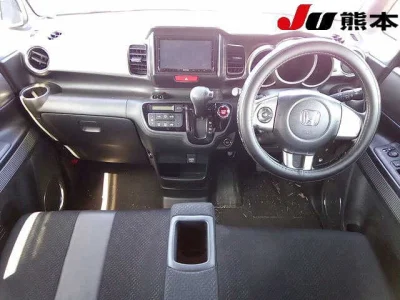Honda N-Box Slash