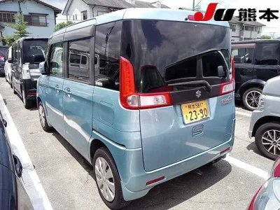 Suzuki Spacia