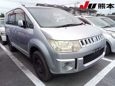 Mitsubishi DELICA D5