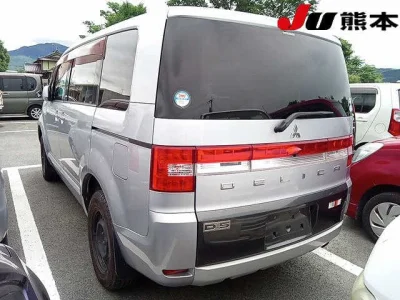 Mitsubishi DELICA D5
