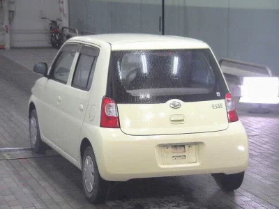 Daihatsu Esse