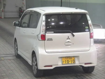 Mitsubishi EK CUSTOM
