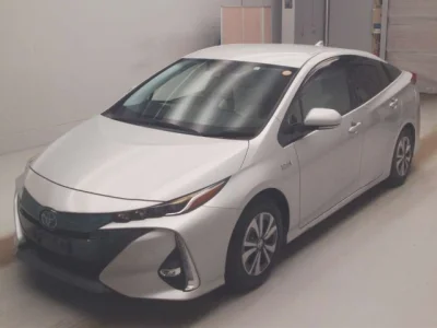 Toyota Prius PHV