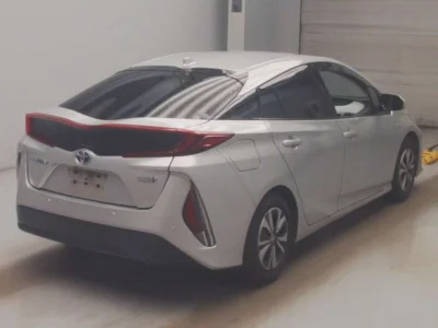 Toyota Prius PHV