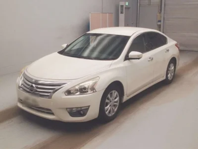 Nissan TEANA
