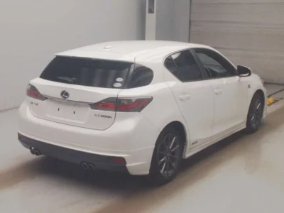 Lexus CT200h