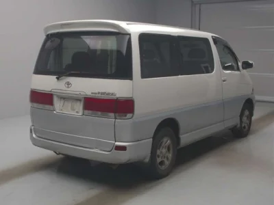 Toyota Hiace Regius