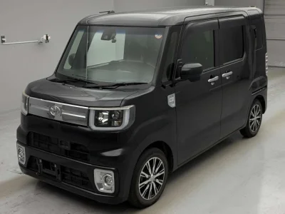 Toyota Pixis Mega