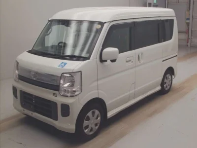 Nissan NV100 Clipper Rio