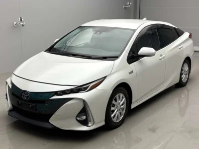 Toyota Prius PHV