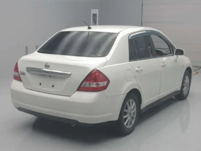 Nissan Tiida Latio