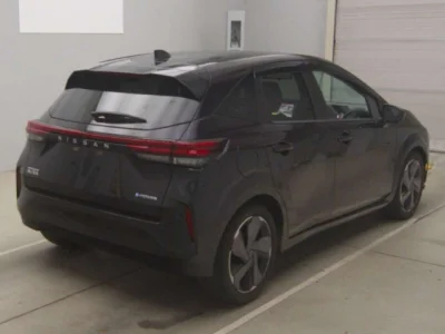 Nissan AURA