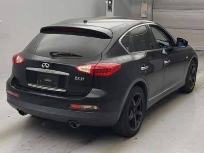 Nissan Skyline Crossover