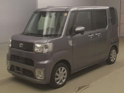 Toyota Pixis Mega