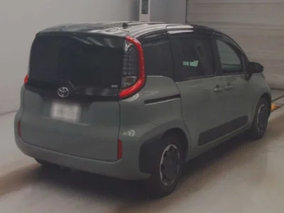Toyota Sienta