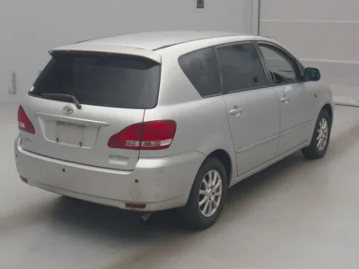 Toyota Ipsum