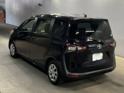 Toyota Sienta