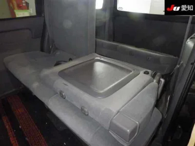 Daihatsu Atrai 7