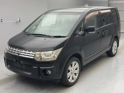 Mitsubishi DELICA D5