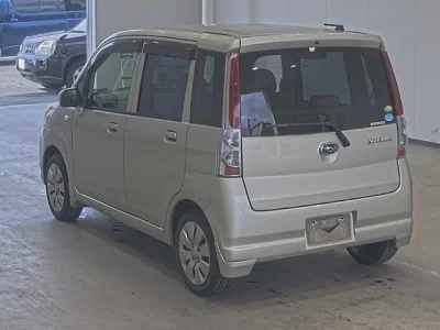 Subaru STELLA