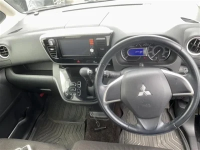 Mitsubishi eK X Space