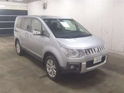 Mitsubishi DELICA D5