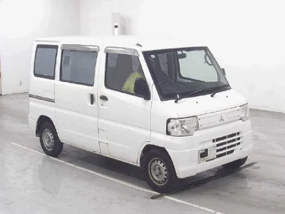 Mitsubishi Minicab Van