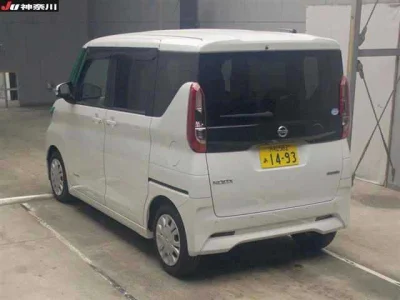 Nissan ROOX