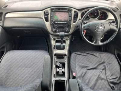 Toyota Kluger V