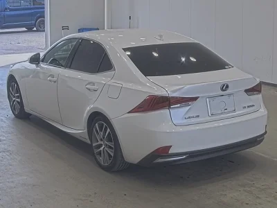 Lexus IS300h