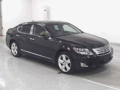 Lexus LS600h