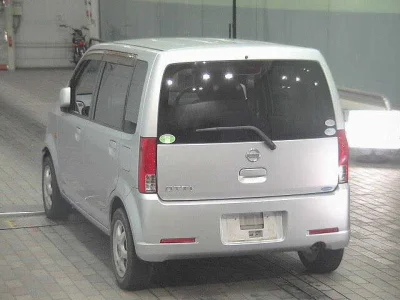 Nissan Otti