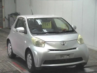 Toyota iQ