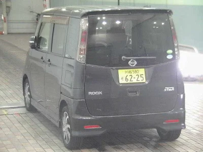 Nissan ROOX
