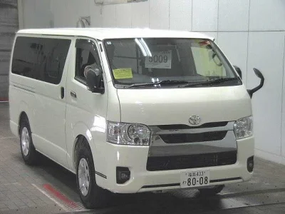 Toyota HiAce Van