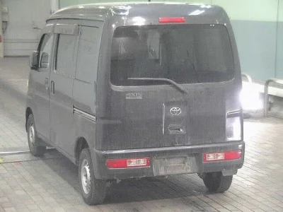 Toyota Pixis Van